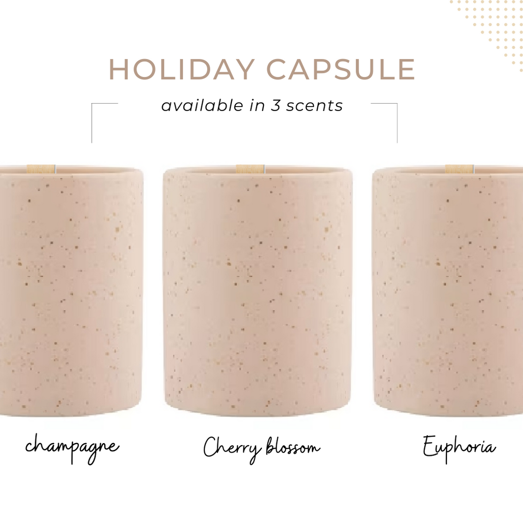 HOLIDAY CAPSULE